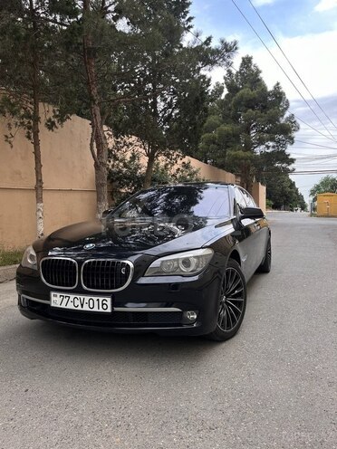 BMW 750 2009, 285,000 km - 4.4 л - Bakı