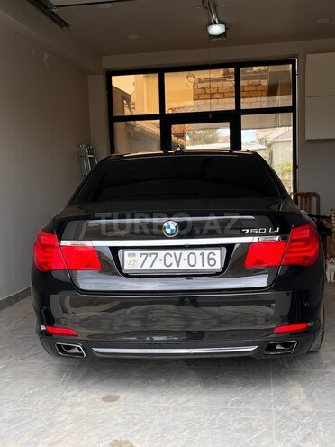 BMW 750 2009, 285,000 km - 4.4 л - Bakı