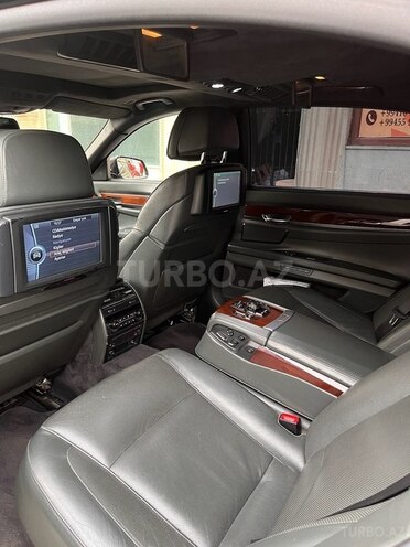 BMW 750 2009, 285,000 km - 4.4 л - Bakı