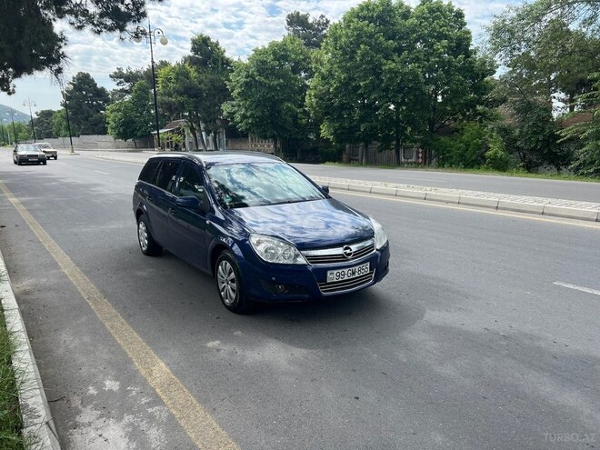 Opel Astra 2009, 251,000 km - 1.4 l - Şəki