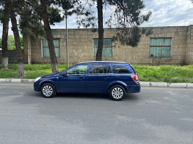 Opel Astra 2009, 251,000 km - 1.4 l - Şəki