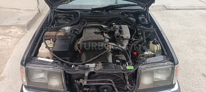 Mercedes E 220 1992, 350,000 km - 2.2 l - Bakı