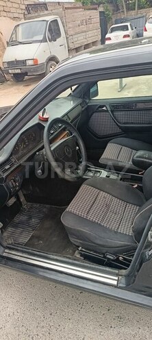Mercedes E 220 1992, 350,000 km - 2.2 l - Bakı