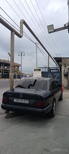 Mercedes E 220 1992, 350,000 km - 2.2 l - Bakı
