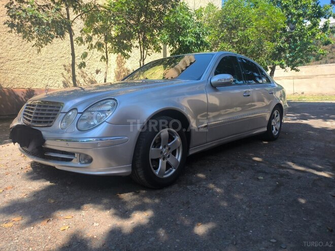 Mercedes E 270 2002, 386,000 km - 2.7 l - Gəncə