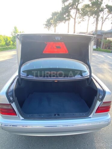 Mercedes E 220 d 2000, 460,000 km - 2.2 l - Biləsuvar