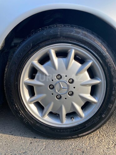 Mercedes E 220 d 2000, 460,000 km - 2.2 l - Biləsuvar