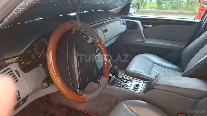 Mercedes E 200 1998, 355,000 km - 2.0 l - Bakı