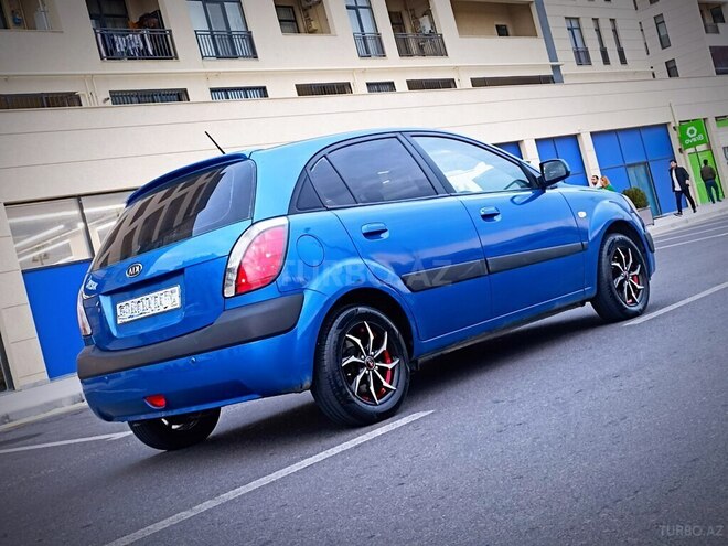 Kia Rio-4