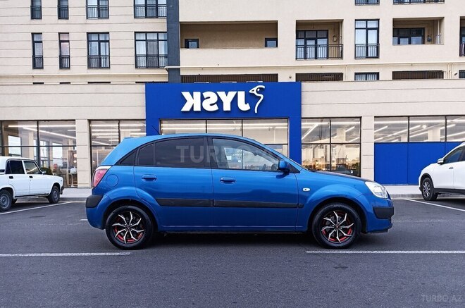 Kia Rio-3