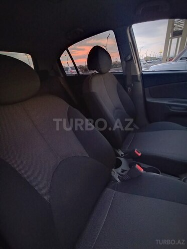 Kia Rio-14