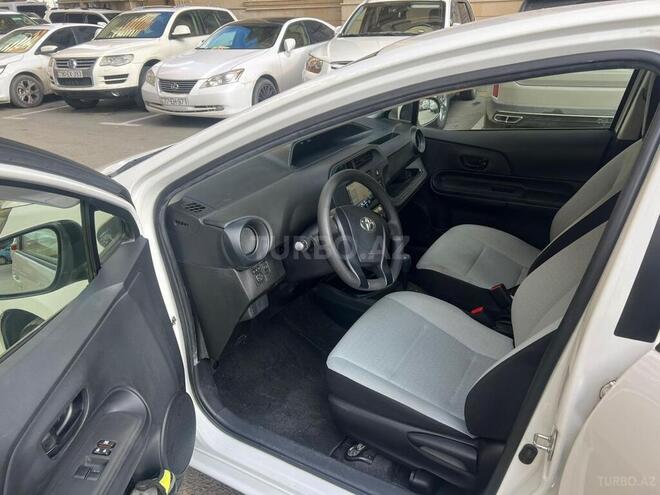 Toyota Aqua 2019, 160,000 km - 1.5 л - Bakı