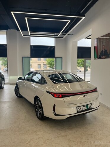 Changan Qiyuan A05 2025, 0 km - 1.5 л - Bakı