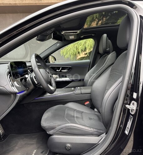 Mercedes E 300 e-8