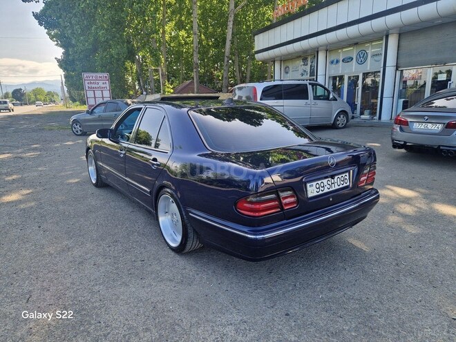 Mercedes E 320 2000, 277,456 km - 3.2 l - Lənkəran
