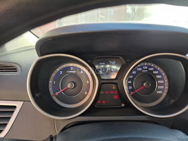 Hyundai Avante 2014, 157,000 km - 1.6 l - Bakı