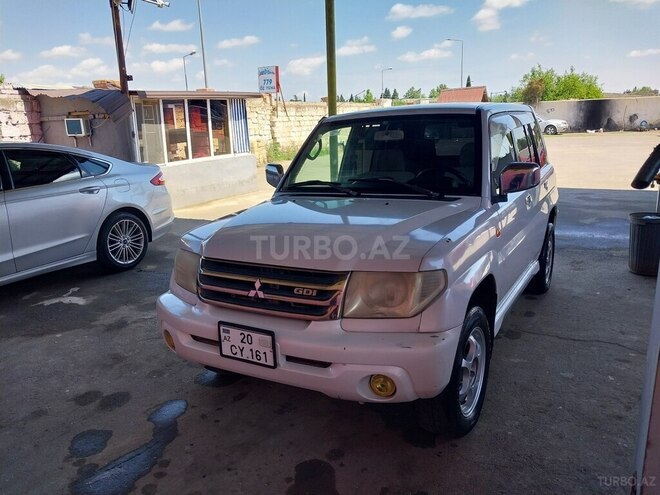 Mitsubishi Pajero io 2000, 100,000 km - 2.0 l - Gəncə