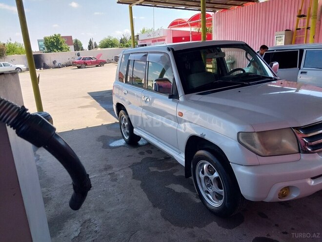 Mitsubishi Pajero io 2000, 100,000 km - 2.0 l - Gəncə