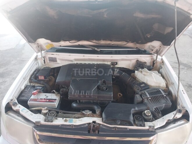 Mitsubishi Pajero io 2000, 100,000 km - 2.0 l - Gəncə