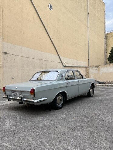 GAZ 24 1984, 130,000 km - 2.4 l - Bakı