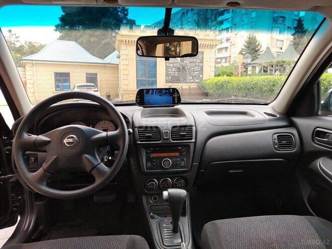 Nissan Sunny-3