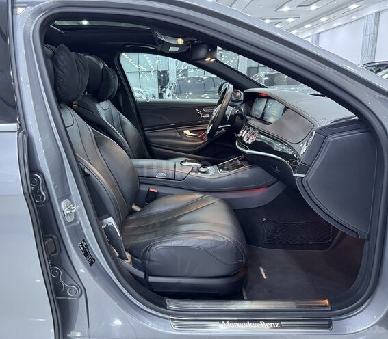 Mercedes S 350 d-12