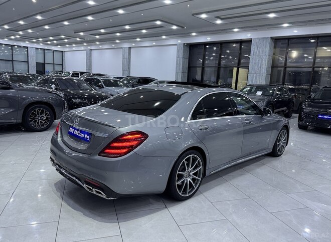 Mercedes S 350 d-5