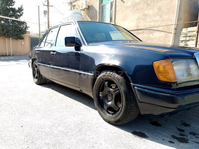 Mercedes E 230 1991, 399,579 km - 2.3 l - Bakı