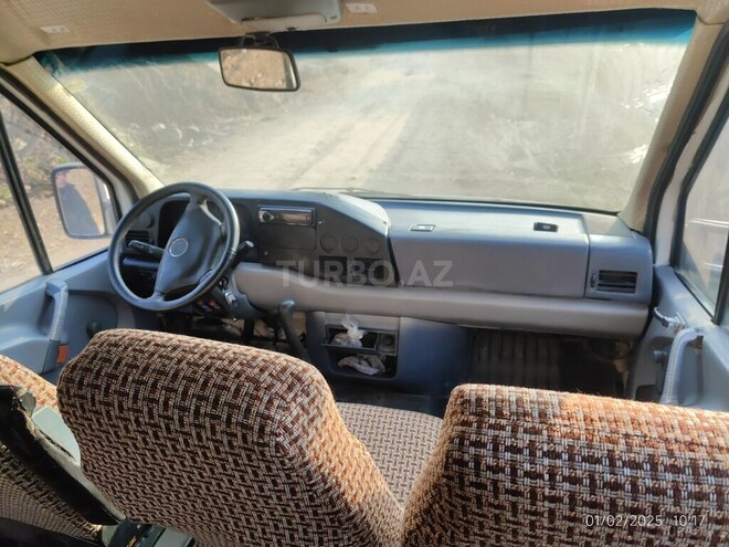 Mercedes  1996, 300,000 km - 2.9 l - Gəncə