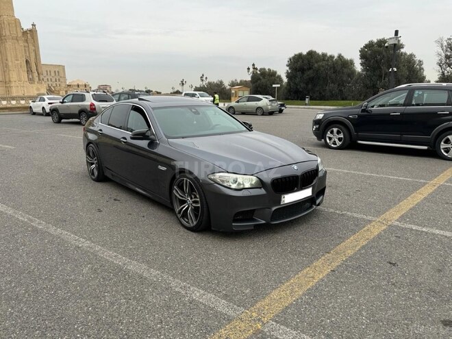 BMW 528 2015, 284,000 km - 2.0 l - Bakı
