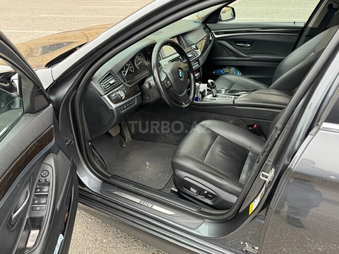 BMW 528 2015, 284,000 km - 2.0 l - Bakı