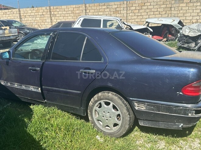 Mercedes E 230 1996, 722,222 km - 2.3 l - Bakı
