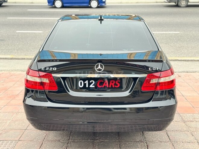 Mercedes E 220 d 2011, 372,909 km - 2.2 л - Bakı
