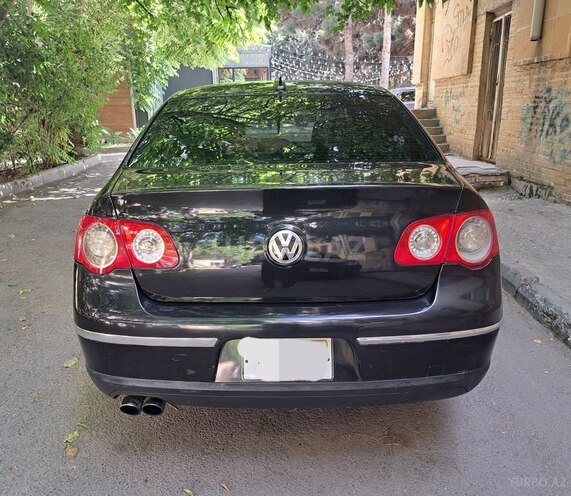 Volkswagen Passat 2005, 299,000 km - 2.0 l - Bakı