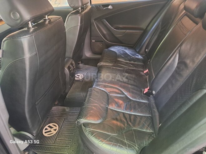 Volkswagen Passat 2005, 299,000 km - 2.0 l - Bakı