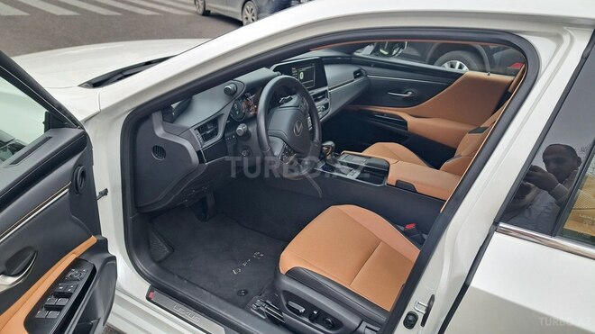 Lexus ES 200 2022, 8,882 km - 2.0 l - Bakı