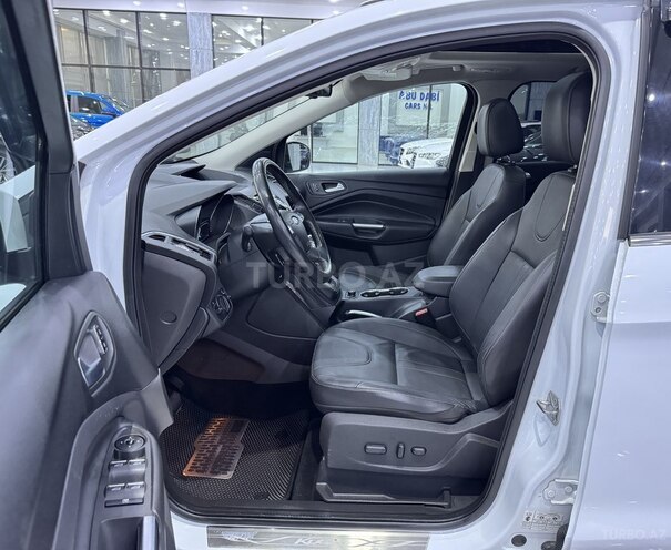 Ford Kuga-11