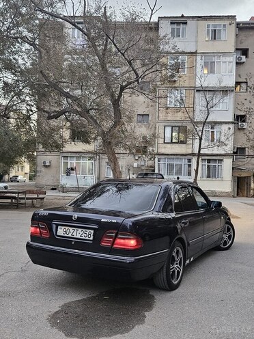 Mercedes E 200 1996, 455,000 km - 2.0 л - Bakı