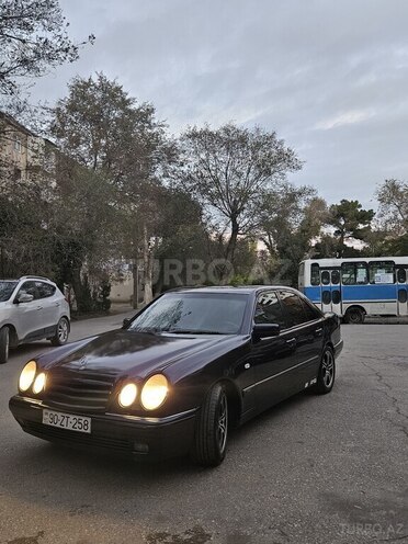 Mercedes E 200 1996, 455,000 km - 2.0 л - Bakı