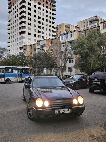 Mercedes E 200 1996, 455,000 km - 2.0 л - Bakı