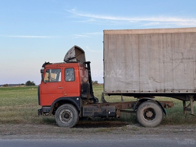 MAZ 54322 1993, 283,669 km - 11.0 l - Biləsuvar