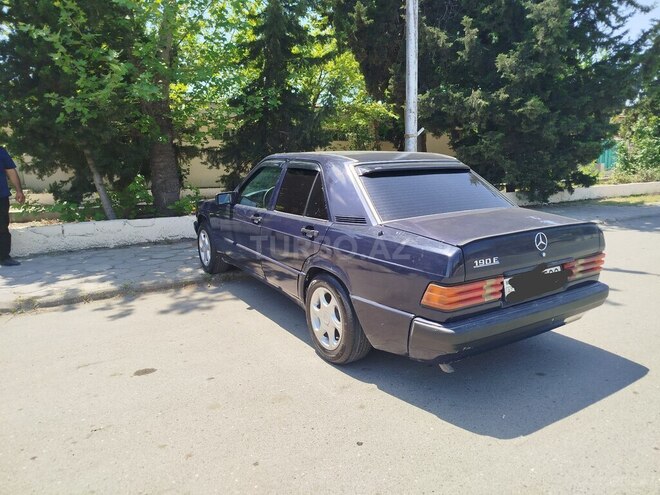 Mercedes 190 1989, 369,855 km - 2.0 l - Yevlax