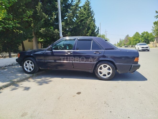 Mercedes 190 1989, 369,855 km - 2.0 l - Yevlax