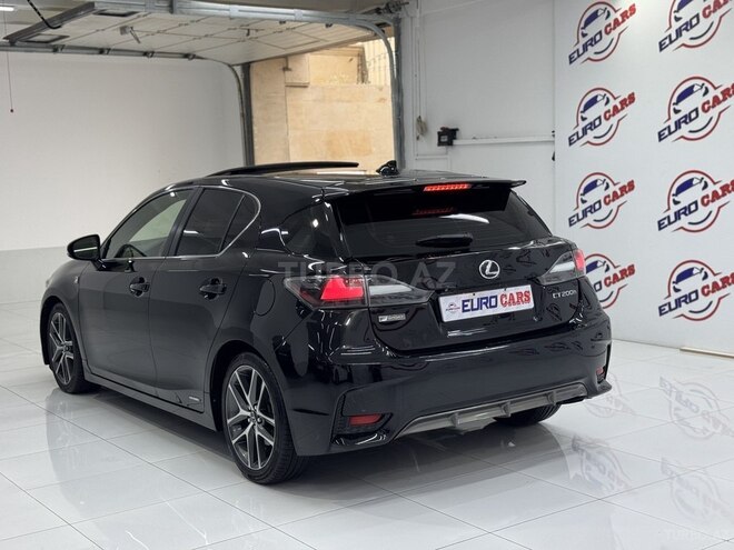 Lexus CT 200h-13