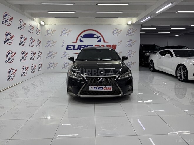 Lexus CT 200h-29