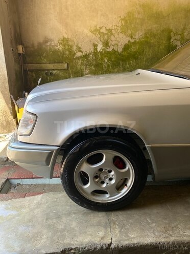 Mercedes E 300 d 1995, 200,000 km - 3.0 l - Goranboy