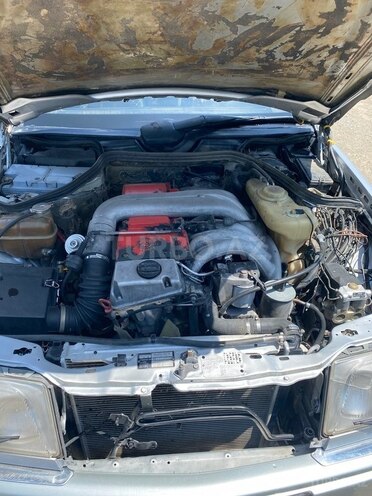 Mercedes E 300 d 1995, 200,000 km - 3.0 l - Goranboy