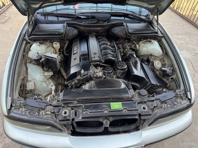 BMW 528 1996, 297,500 km - 2.8 l - Bakı