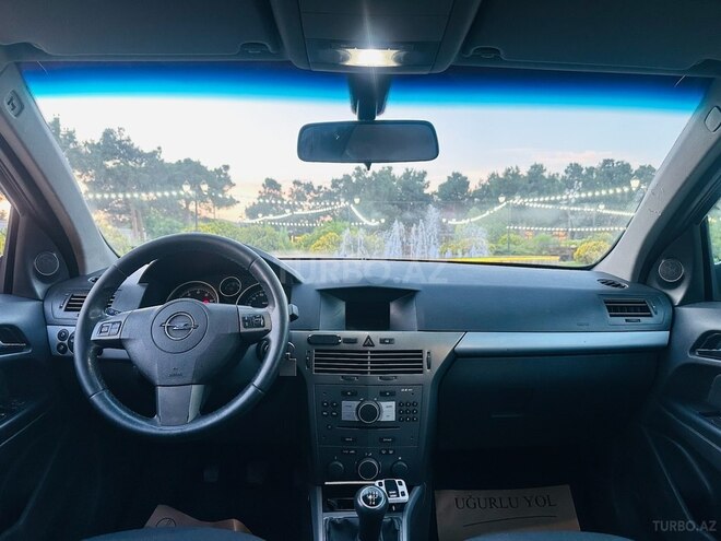 Opel Astra 2006, 270,000 km - 1.4 l - Bakı
