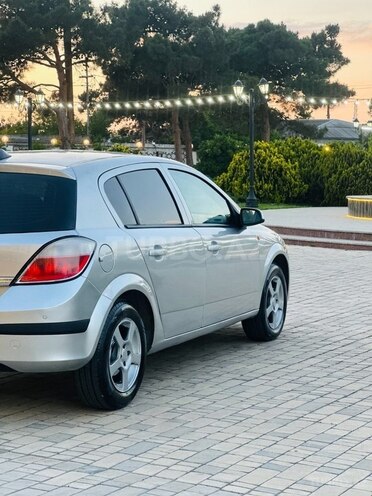 Opel Astra 2006, 270,000 km - 1.4 l - Bakı
